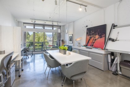 Photo 1 at 208 - 1529 W 6th Avenue, False Creek, Vancouver West