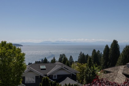 Photo 32 at 2353 Orchard Lane, Queens, West Vancouver