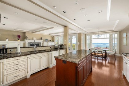 Photo 9 at 2353 Orchard Lane, Queens, West Vancouver
