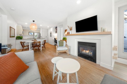 Photo 3 at 301 - 333 E 1st Street, Lower Lonsdale, North Vancouver
