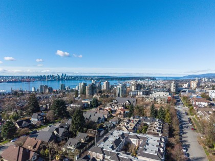 Photo 4 at 1127 St. Andrews Avenue, Central Lonsdale, North Vancouver