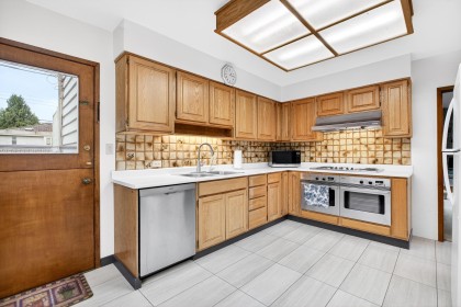 Photo 17 at 642 W 53rd Avenue, South Cambie, Vancouver West