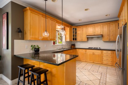 Photo 13 at 228 W Kings Road, Upper Lonsdale, North Vancouver