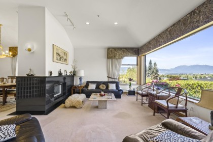 Photo 5 at 4233 Quesnel Drive, MacKenzie Heights, Vancouver West