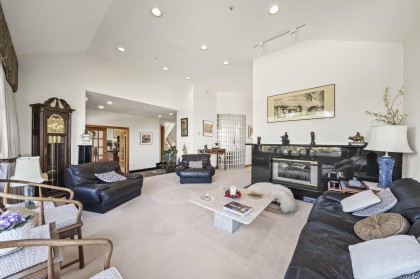 Photo 9 at 4233 Quesnel Drive, MacKenzie Heights, Vancouver West