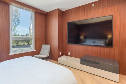 Photo 10 at 203 - 388 Drake Street, Yaletown, Vancouver West