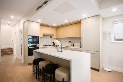 Photo 4 at 2 - 128 W Woodstock Avenue, Cambie, Vancouver West