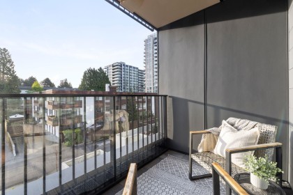 Photo 3 at 312 - 110 E 17th Street, Central Lonsdale, North Vancouver