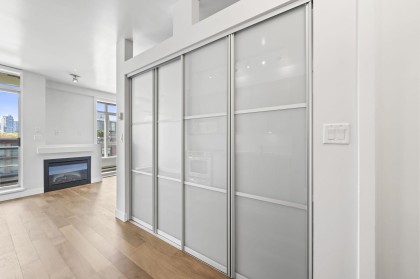 Photo 17 at 304 - 2055 Yukon Street, False Creek, Vancouver West