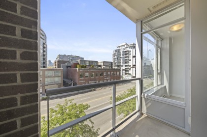 Photo 24 at 304 - 2055 Yukon Street, False Creek, Vancouver West