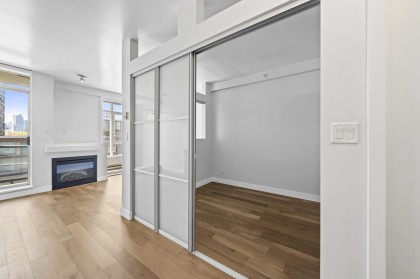 Photo 18 at 304 - 2055 Yukon Street, False Creek, Vancouver West