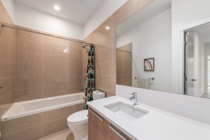 Photo 16 at 2765 Mountain Highway, Lynn Valley, North Vancouver