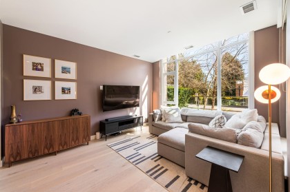 Photo 1 at 2765 Mountain Highway, Lynn Valley, North Vancouver