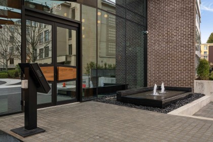 Photo 3 at TH2 - 423 6th Street, Park Royal, West Vancouver