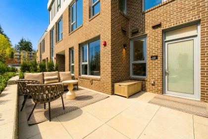 Photo 10 at TH2 - 423 6th Street, Park Royal, West Vancouver