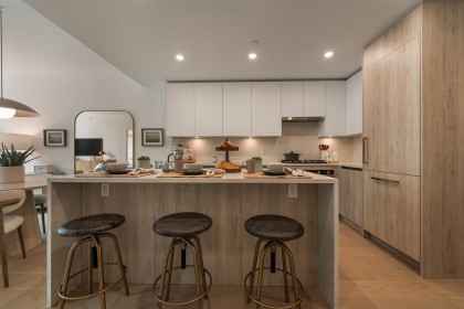 Photo 23 at 307 - 423 6th Street, Park Royal, West Vancouver