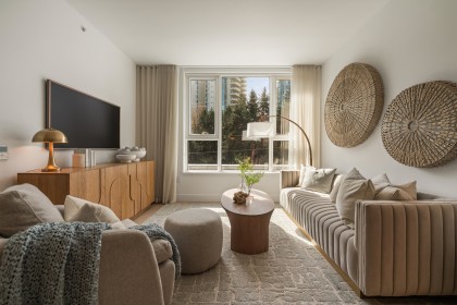Photo 7 at 307 - 423 6th Street, Park Royal, West Vancouver