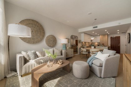 Photo 14 at 307 - 423 6th Street, Park Royal, West Vancouver