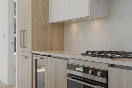 Photo 20 at 305 - 423 6th Street, Park Royal, West Vancouver