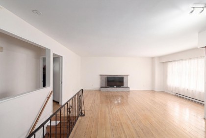 Photo 6 at 164 E Carisbrooke Road, Upper Lonsdale, North Vancouver