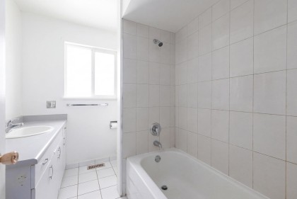 Photo 13 at 164 E Carisbrooke Road, Upper Lonsdale, North Vancouver