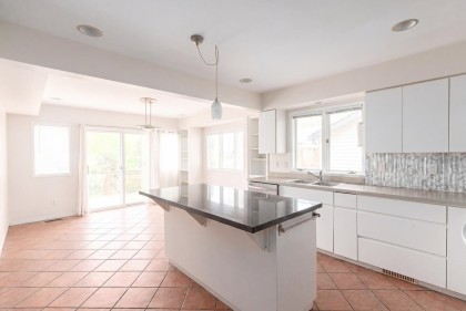 Photo 7 at 164 E Carisbrooke Road, Upper Lonsdale, North Vancouver
