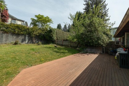 Photo 19 at 164 E Carisbrooke Road, Upper Lonsdale, North Vancouver