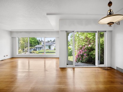 Photo 6 at 2762 Newmarket Drive, Edgemont, North Vancouver