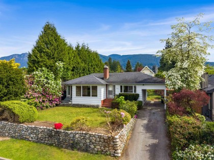 Photo 3 at 2762 Newmarket Drive, Edgemont, North Vancouver