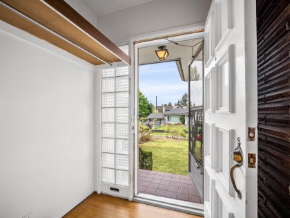 Photo 5 at 2762 Newmarket Drive, Edgemont, North Vancouver