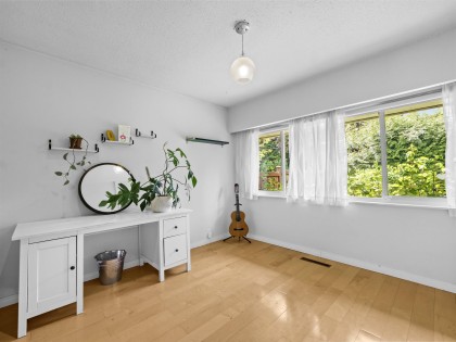 Photo 23 at 998 Fairway Drive, Dollarton, North Vancouver