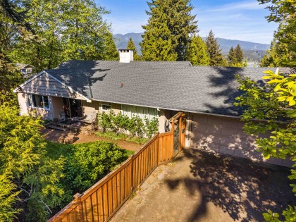 Photo 3 at 998 Fairway Drive, Dollarton, North Vancouver