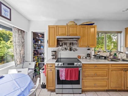 Photo 18 at 998 Fairway Drive, Dollarton, North Vancouver