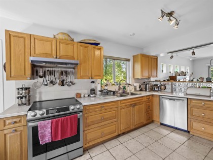 Photo 19 at 998 Fairway Drive, Dollarton, North Vancouver