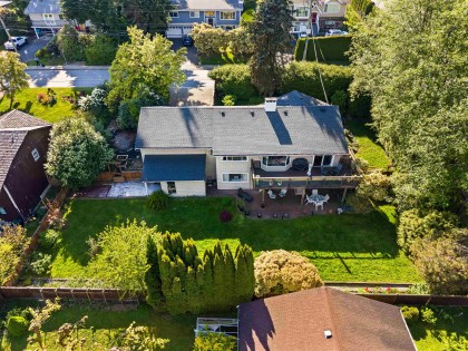 Photo 4 at 998 Fairway Drive, Dollarton, North Vancouver