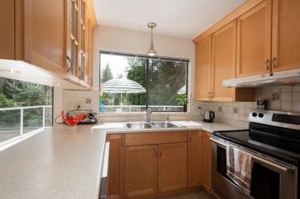 Photo 11 at 4057 Violet Street, Indian River, North Vancouver