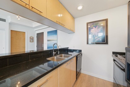 Photo 17 at 3405 - 1111 W Pender Street, Coal Harbour, Vancouver West