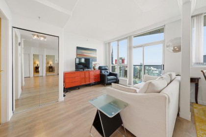 Photo 10 at 3405 - 1111 W Pender Street, Coal Harbour, Vancouver West