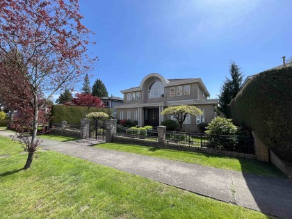 Photo 4 at 1120 W 58th Avenue, South Granville, Vancouver West