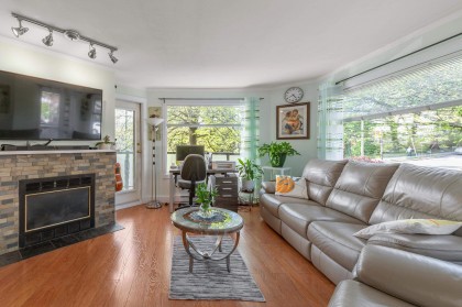 Photo 3 at 201 - 175 W 4th Street, Lower Lonsdale, North Vancouver
