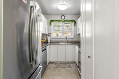 Photo 11 at 201 - 175 W 4th Street, Lower Lonsdale, North Vancouver