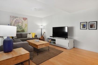 Photo 17 at 805 W 14th Avenue, Fairview VW, Vancouver West