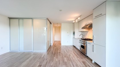 Photo 4 at 202 - 4355 W 10th Avenue, Point Grey, Vancouver West