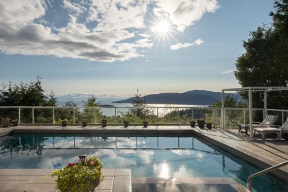 Photo 2 at 4729 Woodburn Road, Cypress Park Estates, West Vancouver
