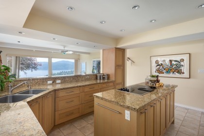 Photo 6 at 4729 Woodburn Road, Cypress Park Estates, West Vancouver