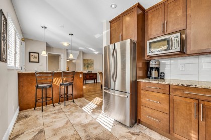 Photo 2 at 103 - 245 W 15th Street, Central Lonsdale, North Vancouver