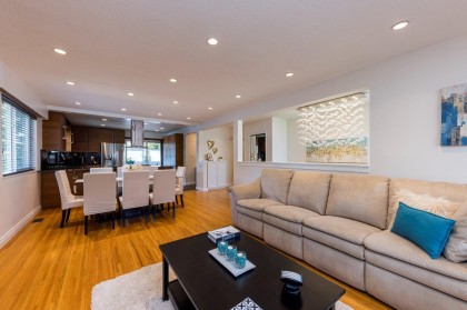 Photo 2 at 2549 Bendale Road, Blueridge NV, North Vancouver