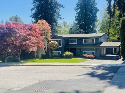 Photo 1 at 2549 Bendale Road, Blueridge NV, North Vancouver