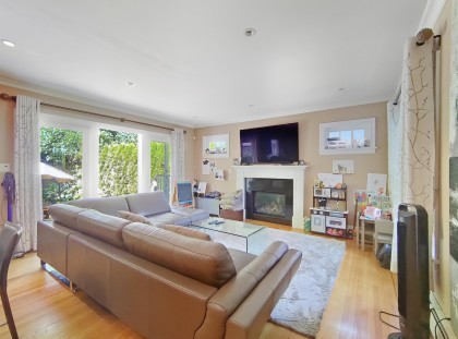 Photo 10 at 3521 W 39th Avenue, Dunbar, Vancouver West