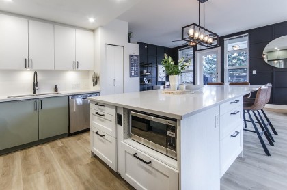 Photo 8 at 102 - 3602 Aldercrest Drive, Roche Point, North Vancouver